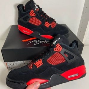 Jordan 4 Retro Thunder